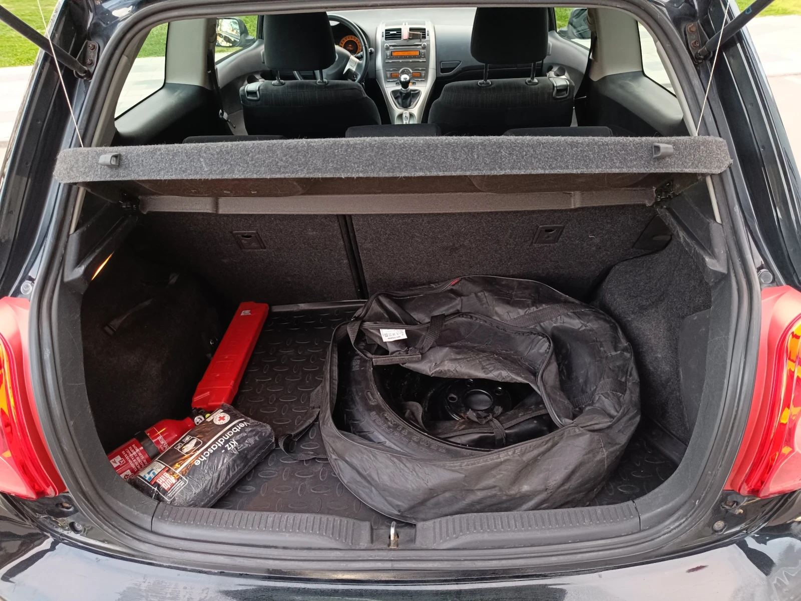 Toyota Auris 1.6 VVTI 124hp, LPG BRC, снимка 7 - Автомобили и джипове - 54084748