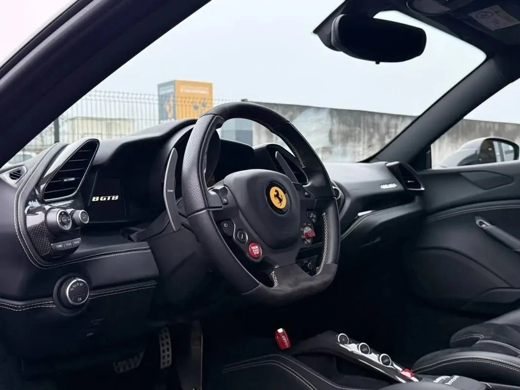 Ferrari 488 GTB, снимка 6 - Автомобили и джипове - 54099974