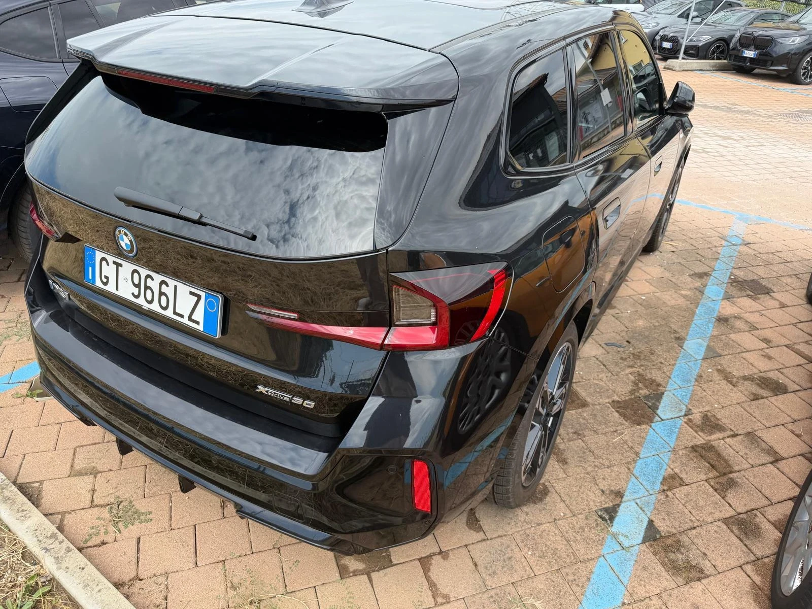 BMW iX1 xDrive30 * 4x4* LED* M Sport* PANO* , снимка 3 - Автомобили и джипове - 54798106