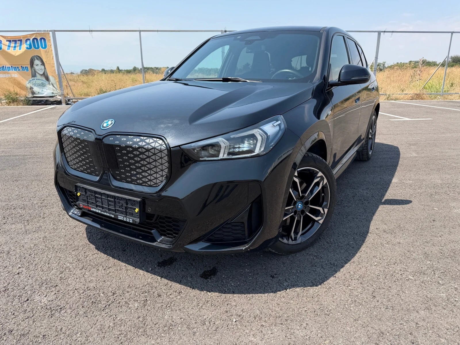 BMW iX1 xDrive30 * НАЛИЧНА* 4x4* LED* M Sport* PANO* 
