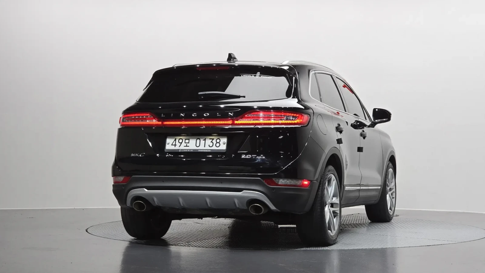 Lincoln MKC 2.0 ecoBoost AWD Panorama * Обдухване, снимка 4 - Автомобили и джипове - 54837744
