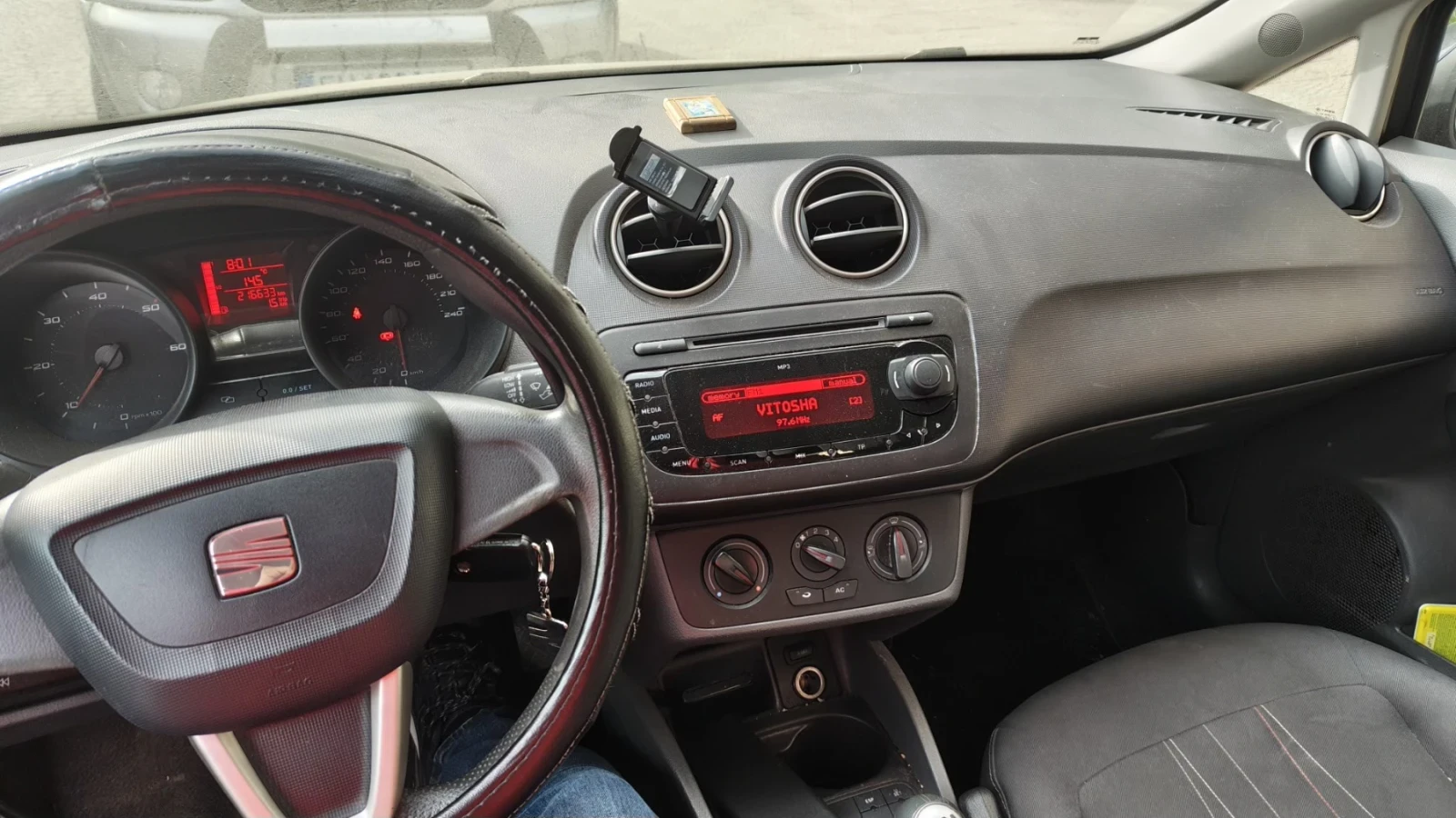 Seat Ibiza, снимка 6 - Автомобили и джипове - 55038933