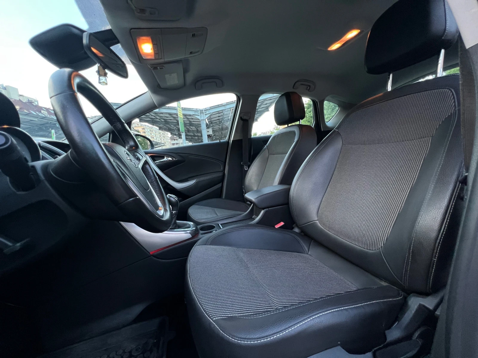 Opel Astra 1.7CDTI 125HP DPF, снимка 14 - Автомобили и джипове - 55119790