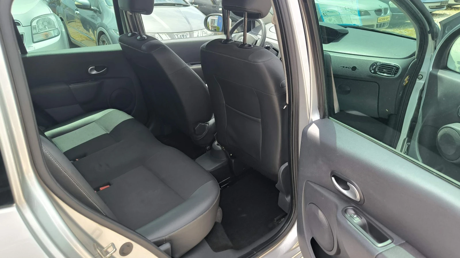 Renault Modus 1.2i, снимка 10 - Автомобили и джипове - 55431748