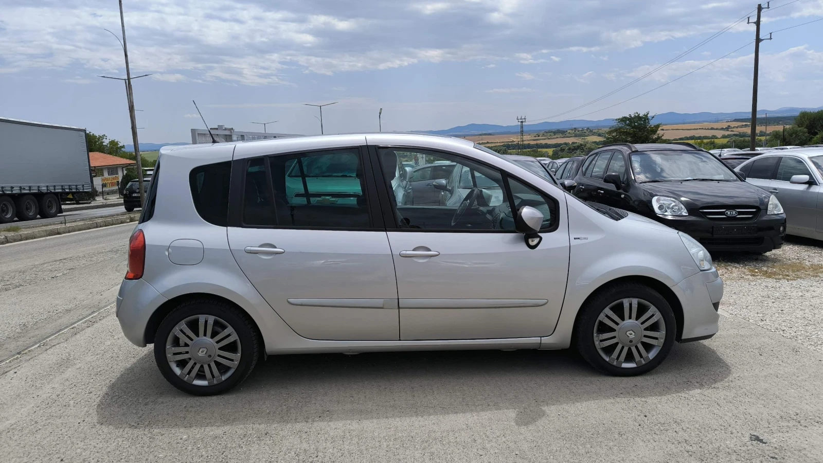 Renault Modus 1.2i, снимка 4 - Автомобили и джипове - 55431748