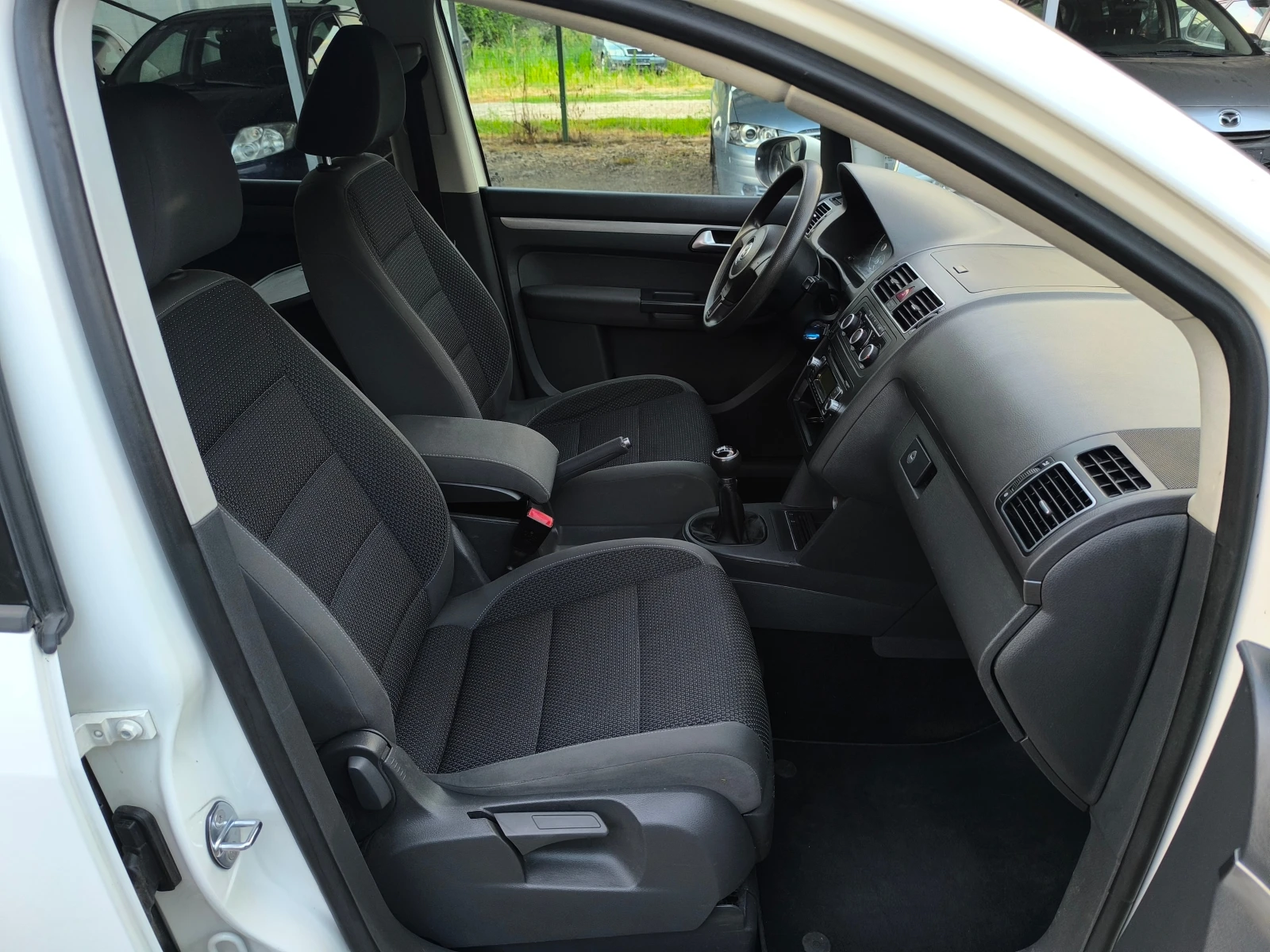 VW Touran FACE LIFT-1.6TDI-105��-6 ��������-��������-EURO-5 | Mobile.bg � ����������� 15