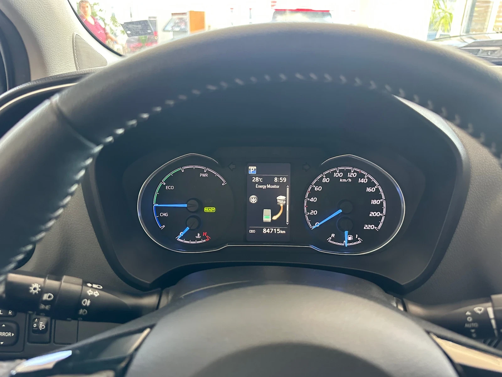 Toyota Yaris, снимка 10 - Автомобили и джипове - 55808374