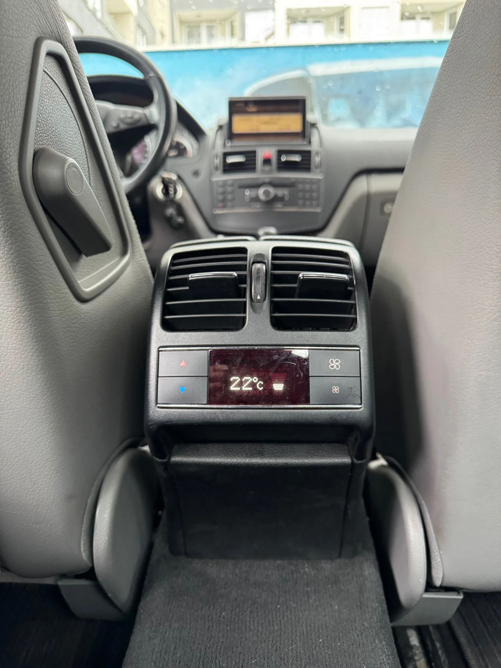 Mercedes-Benz C 220 Avantgarde, снимка 12 - Автомобили и джипове - 56365031