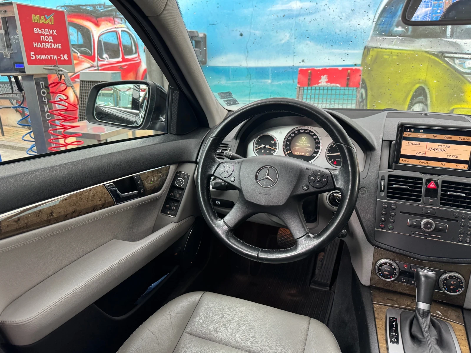 Mercedes-Benz C 220 Avantgarde, снимка 9 - Автомобили и джипове - 56365031