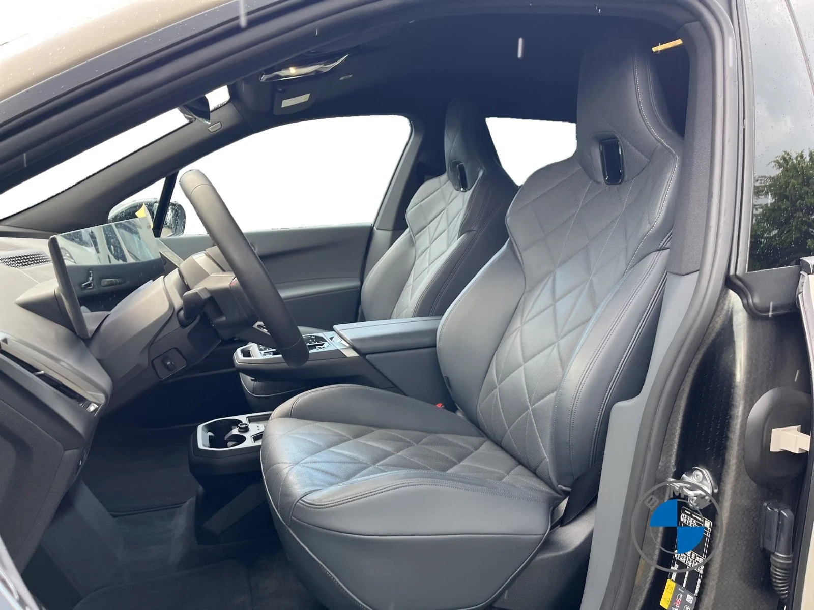 BMW XM M70/659HP/xDRIVE/MSPORT/360/ACC/943z | Mobile.bg � ����������� 12