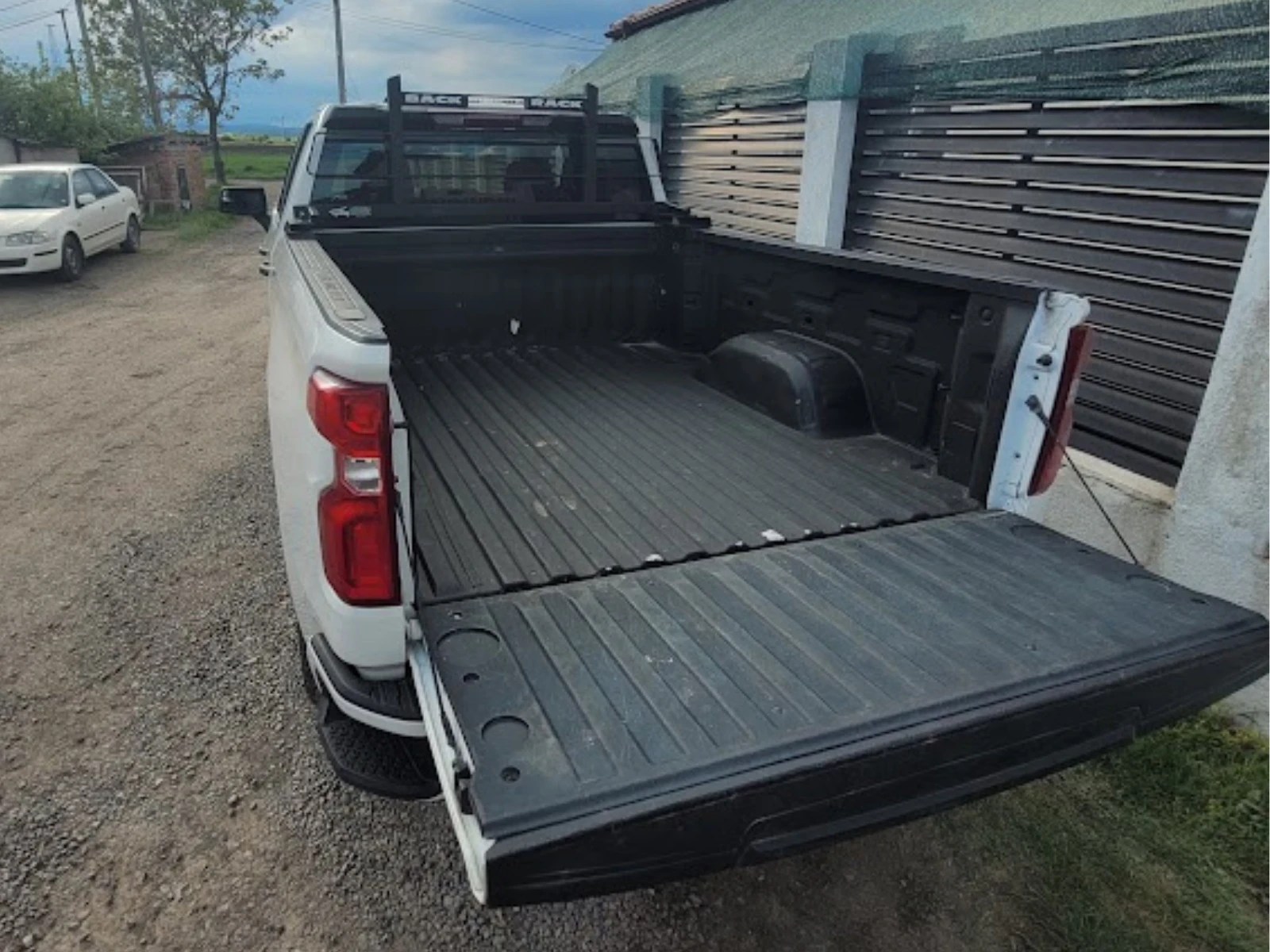 Chevrolet Silverado, снимка 3 - Автомобили и джипове - 56415748