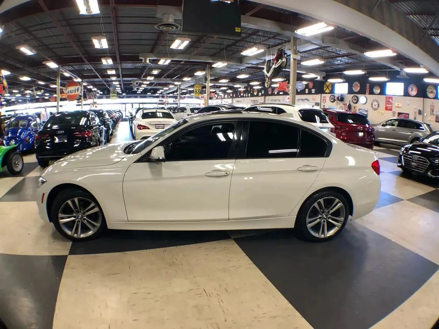 BMW 330, снимка 5 - Автомобили и джипове - 56713336