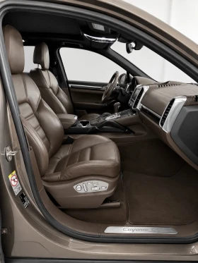 Porsche Cayenne S E-Hybrid 3.0 V6 416 к.с. 4x4 FACELIFT , снимка 14