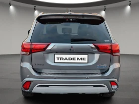 Mitsubishi Outlander Diamond+ /4x4/PHEV/140хл.км/ПЪЛНА СЕРВИЗНА ИСТОРИЯ, снимка 5