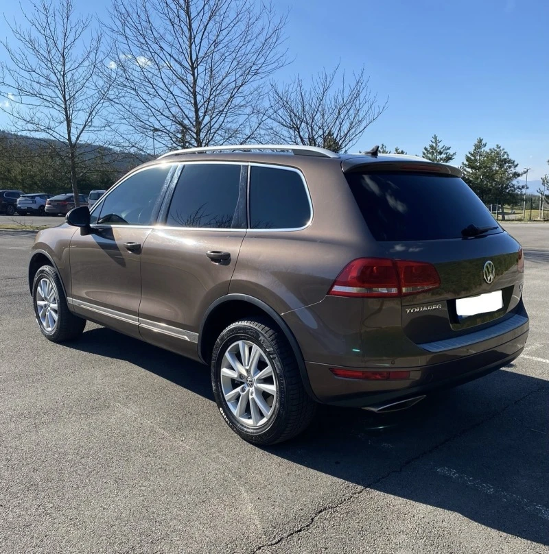 VW Touareg 3.0, снимка 5 - Автомобили и джипове - 47457921