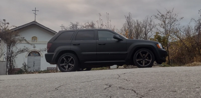 Jeep Grand cherokee 6.1 SRT8, снимка 2 - Автомобили и джипове - 51325822