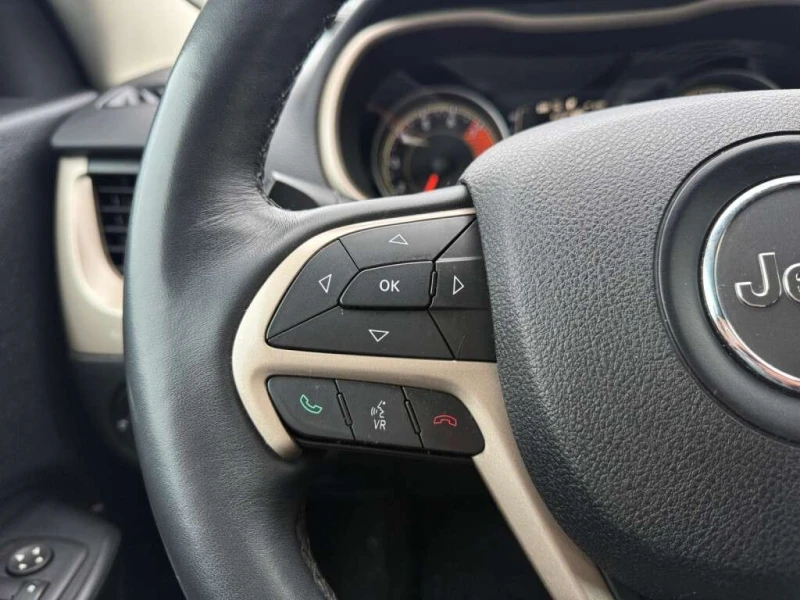 Jeep Cherokee * Latitude/Longitude/North * CARFAX * ЦЕНА ДО БГ, снимка 16 - Автомобили и джипове - 53274447