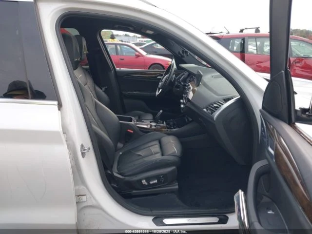 BMW X3 ПОДГРЕВ* КАМЕРА* КЕЙЛЕС* LANE* ASSIST, снимка 5 - Автомобили и джипове - 53124569
