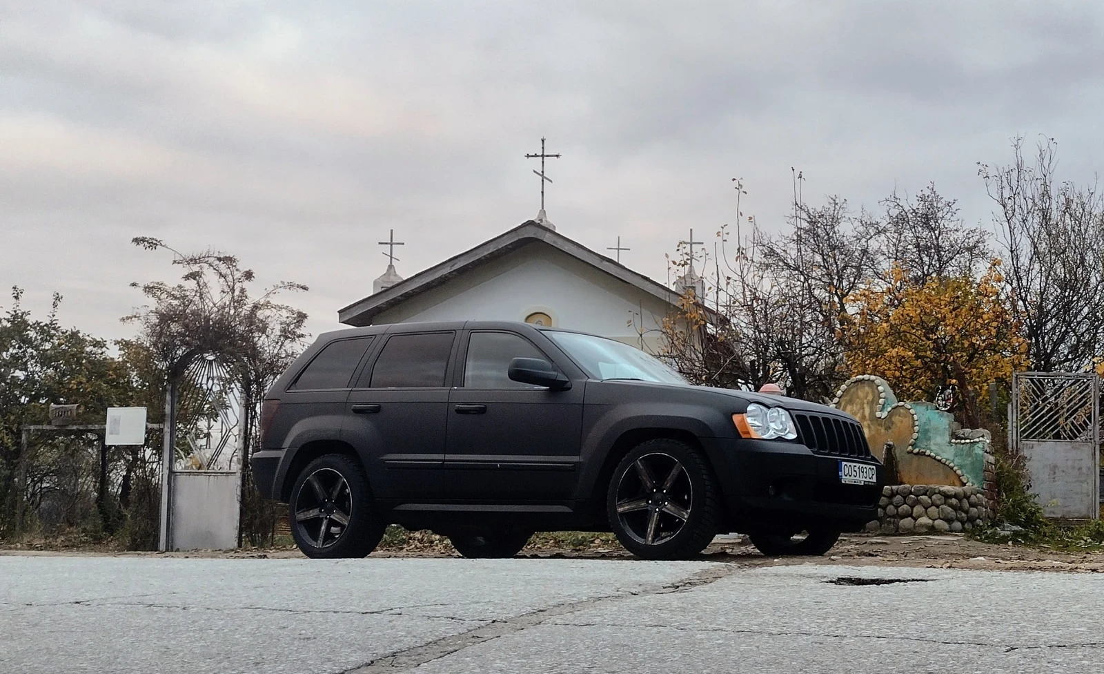 Jeep Grand cherokee 6.1 SRT8, снимка 1