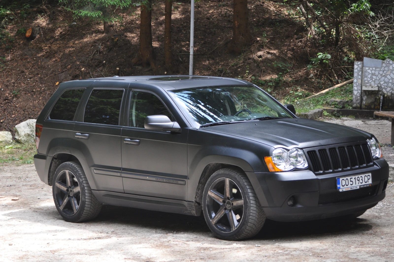 Jeep Grand cherokee 6.1 SRT - изображение 2