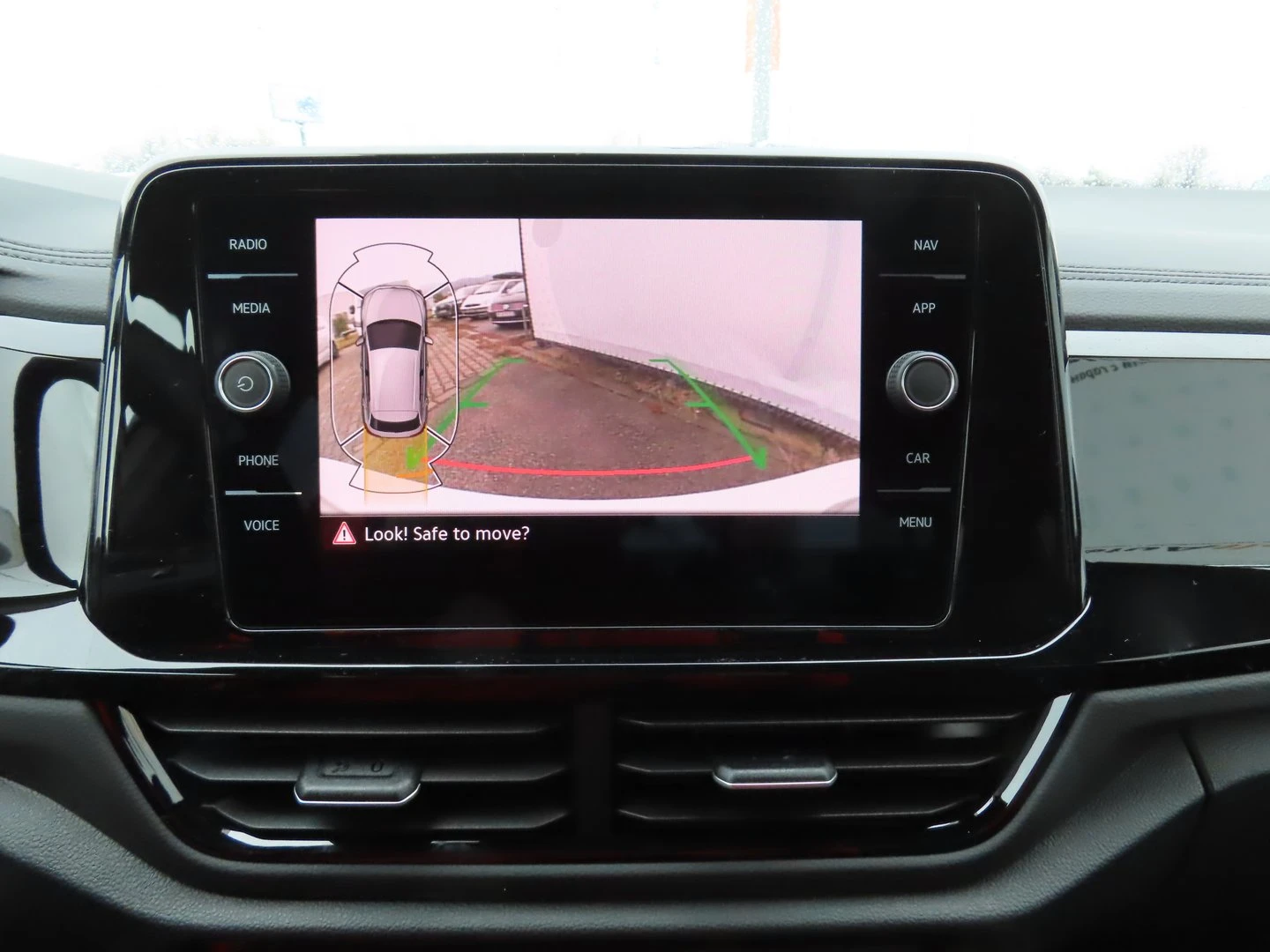 VW T-Roc VW T- Roc Style Plus 1.5 TSI OPF DSG - изображение 10