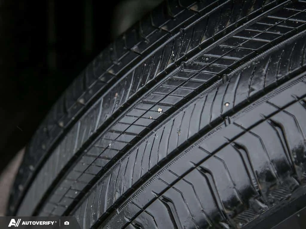 Mercedes-Benz GLC * CPO WARRANTY | DRIVERS ASSIST * CARFAX * ЦЕНА ДО, снимка 8 - Автомобили и джипове - 53849328