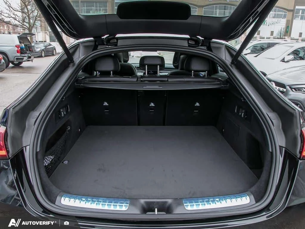 Mercedes-Benz GLC * CPO WARRANTY | DRIVERS ASSIST * CARFAX * ЦЕНА ДО, снимка 12 - Автомобили и джипове - 53849328