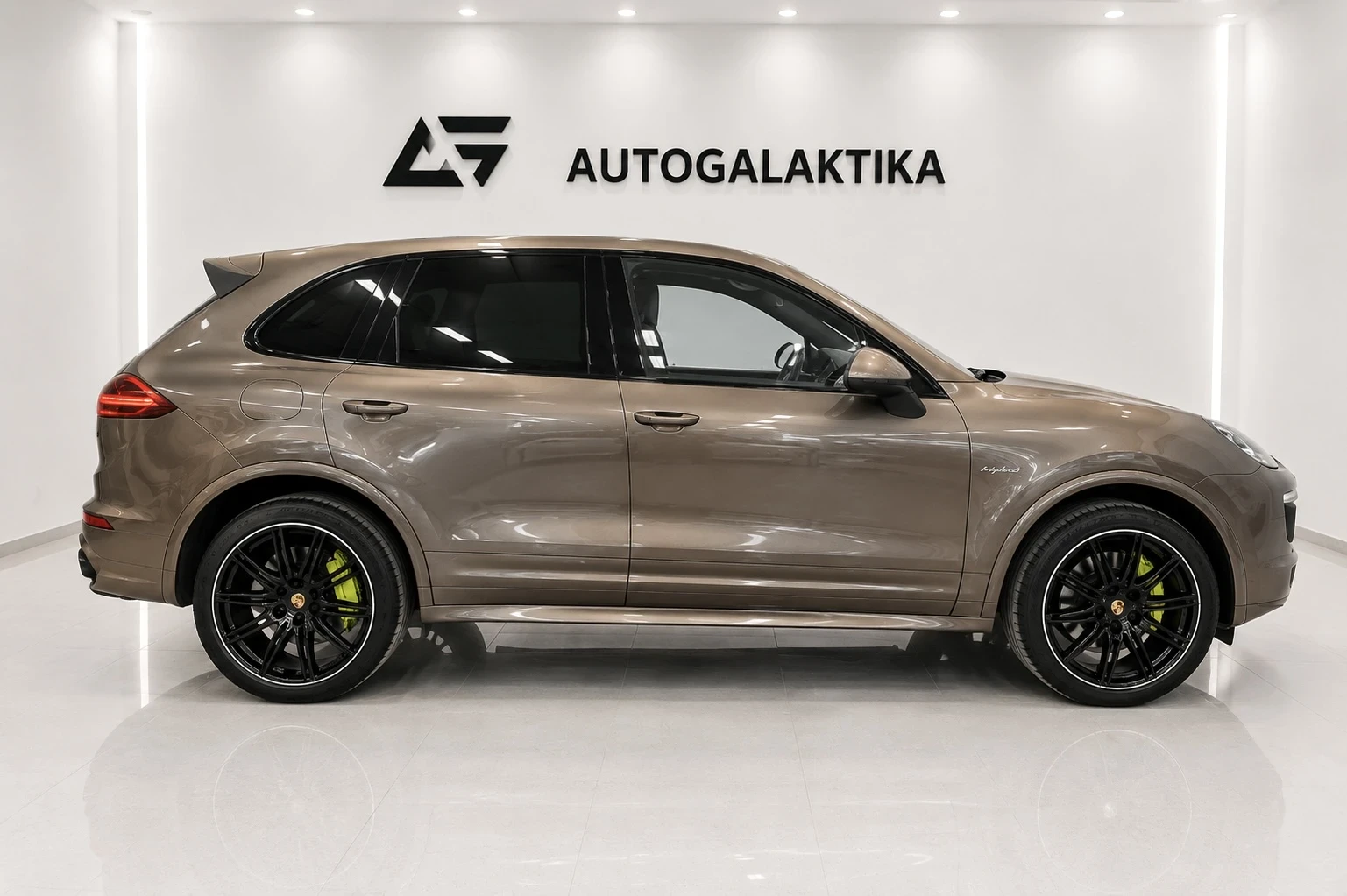 Porsche Cayenne S E-Hybrid 3.0 V6 416 к.с. 4x4 FACELIFT , снимка 9 - Автомобили и джипове - 55036295