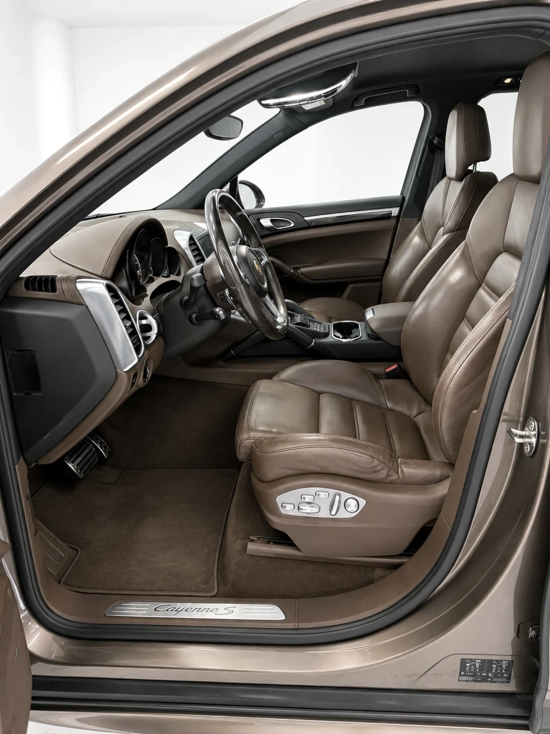 Porsche Cayenne S E-Hybrid 3.0 V6 416 к.с. 4x4 FACELIFT , снимка 11 - Автомобили и джипове - 55036295