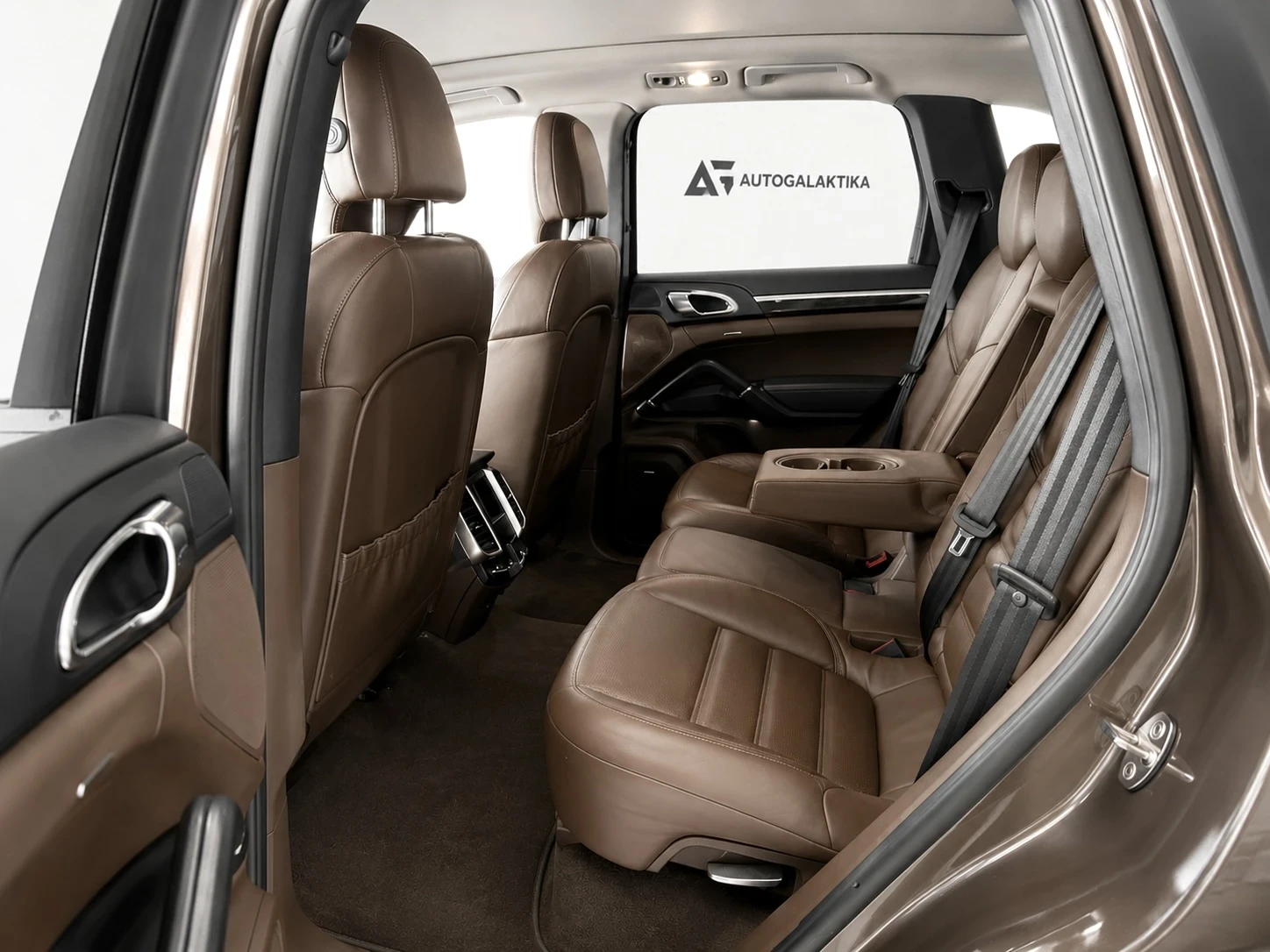 Porsche Cayenne S E-Hybrid 3.0 V6 416 к.с. 4x4 FACELIFT , снимка 10 - Автомобили и джипове - 55036295