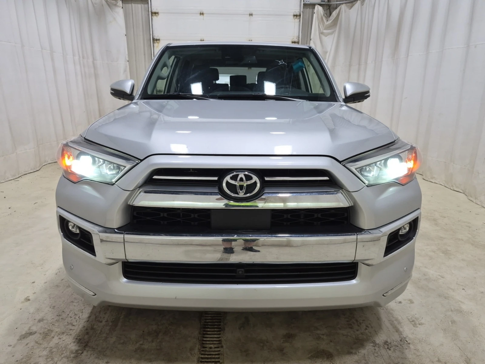 Toyota 4runner 4WD * 360 CAMERA * ОБДХВАНЕ * CARFAX * 7 МЕСТА * , снимка 2 - Автомобили и джипове - 55305582