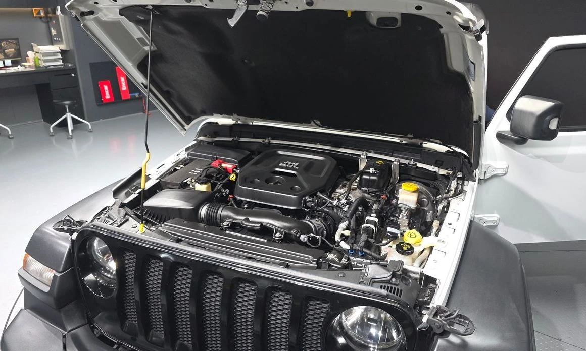 Jeep Wrangler Wyllis Edition Sport, снимка 5 - Автомобили и джипове - 55315620