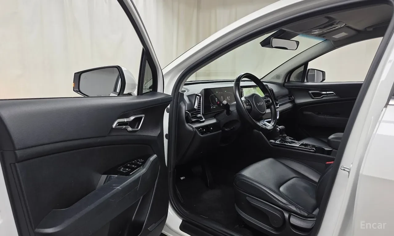 Kia Sportage Full extras* Цена до България, снимка 9 - Автомобили и джипове - 55641709