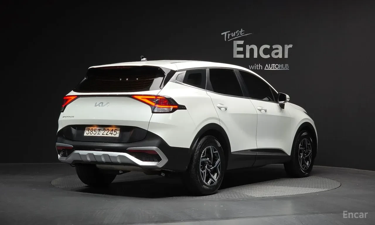 Kia Sportage Full extras* Цена до България, снимка 4 - Автомобили и джипове - 55641709