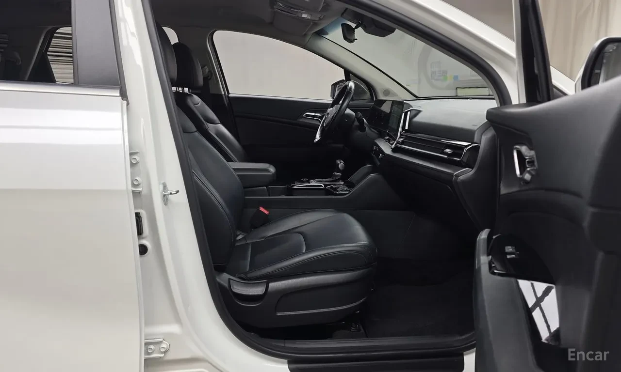 Kia Sportage Full extras* Цена до България, снимка 10 - Автомобили и джипове - 55641709