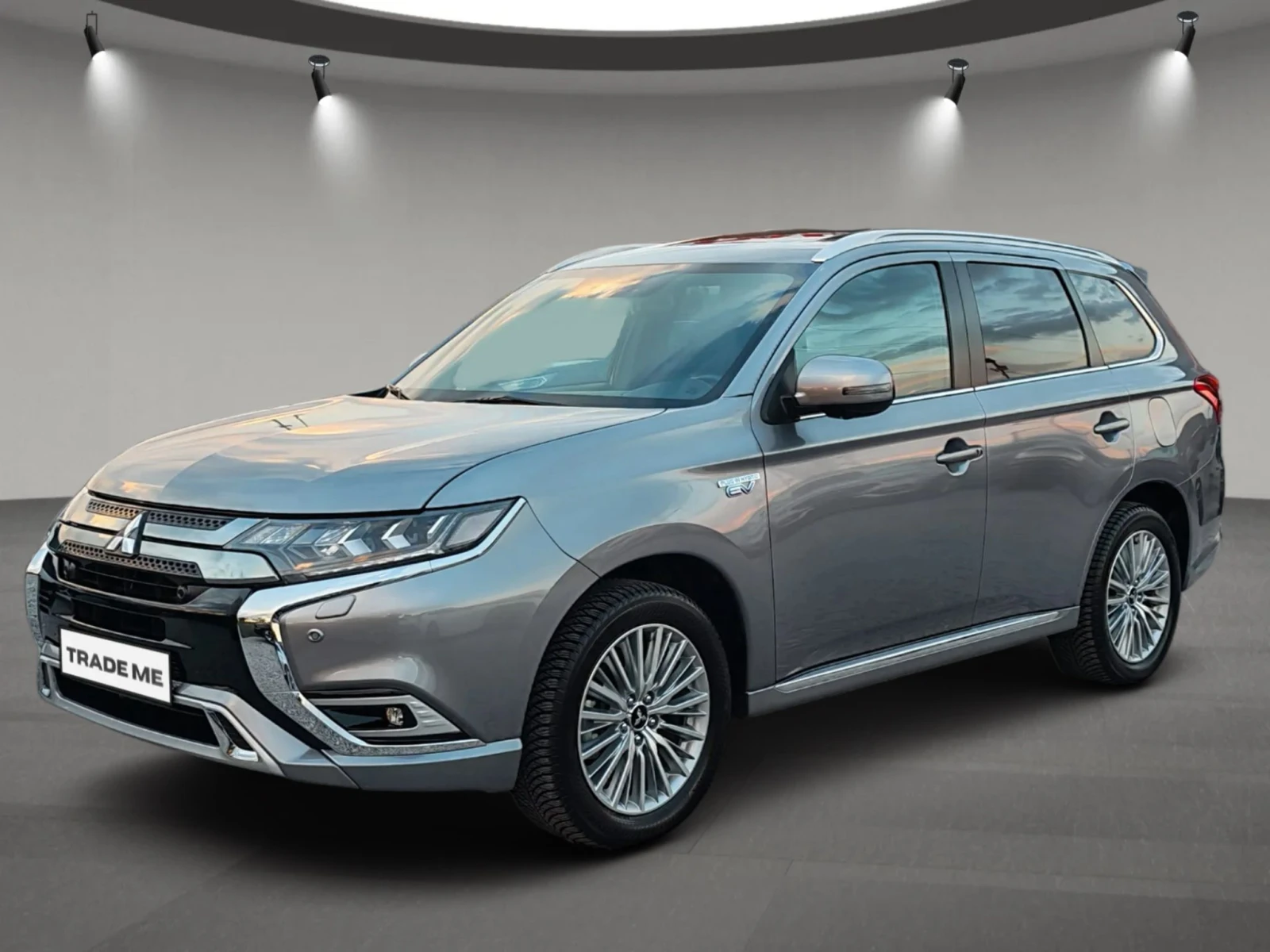 Mitsubishi Outlander Diamond+ /4x4/PHEV/140хл.км/ПЪЛНА СЕРВИЗНА ИСТОРИЯ