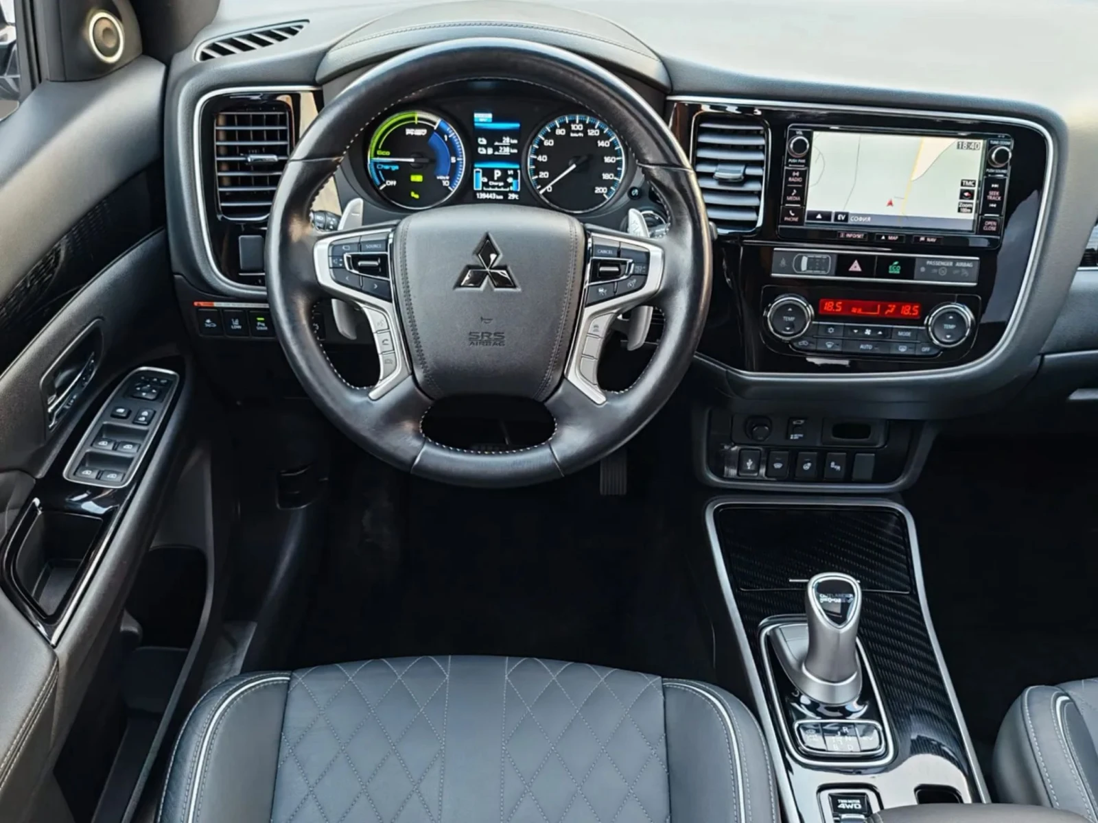 Mitsubishi Outlander Diamond+ /4x4/PHEV/140хл.км/ПЪЛНА СЕРВИЗНА ИСТОРИЯ, снимка 11 - Автомобили и джипове - 55871197