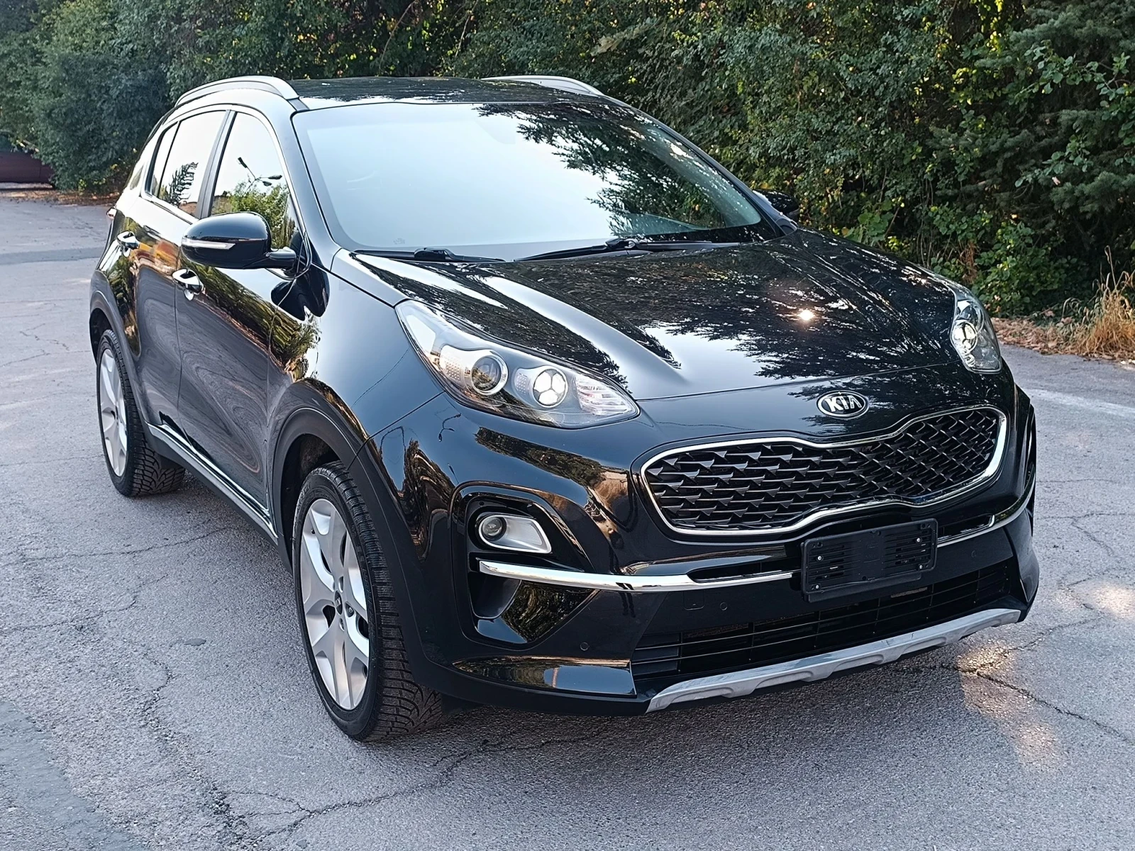 Kia Sportage 1.6 CRDI Automatic Keyless , снимка 2 - Автомобили и джипове - 56020357