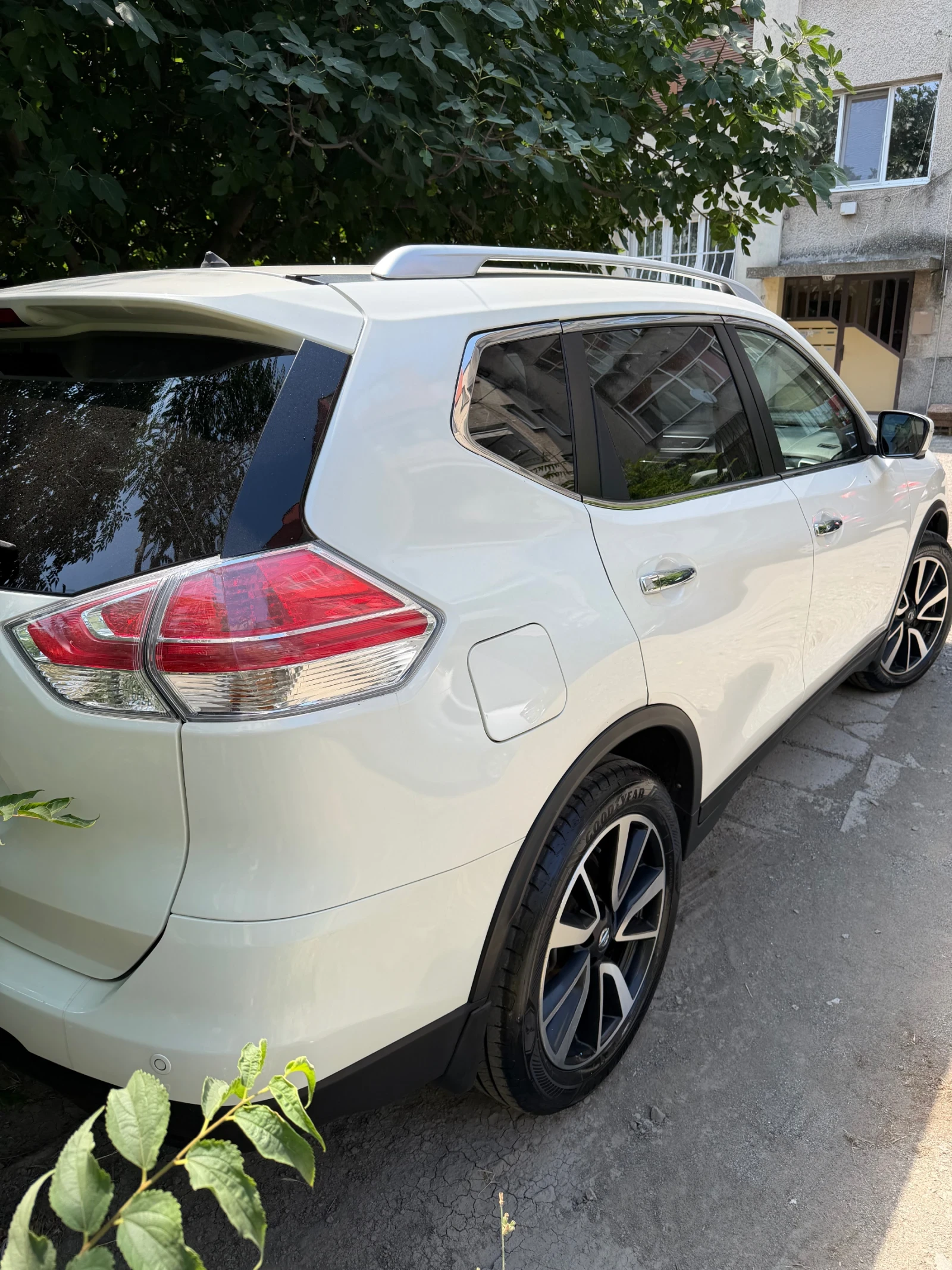 Nissan X-trail, снимка 4 - Автомобили и джипове - 56113830