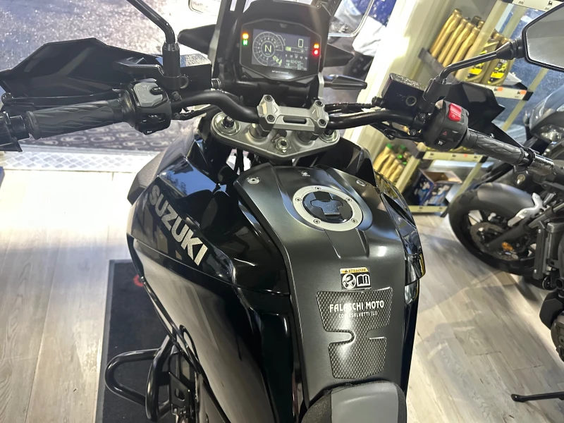 Suzuki V-strom 1050 XT 09.2020г., снимка 3 - Мотоциклети и мототехника - 52223750