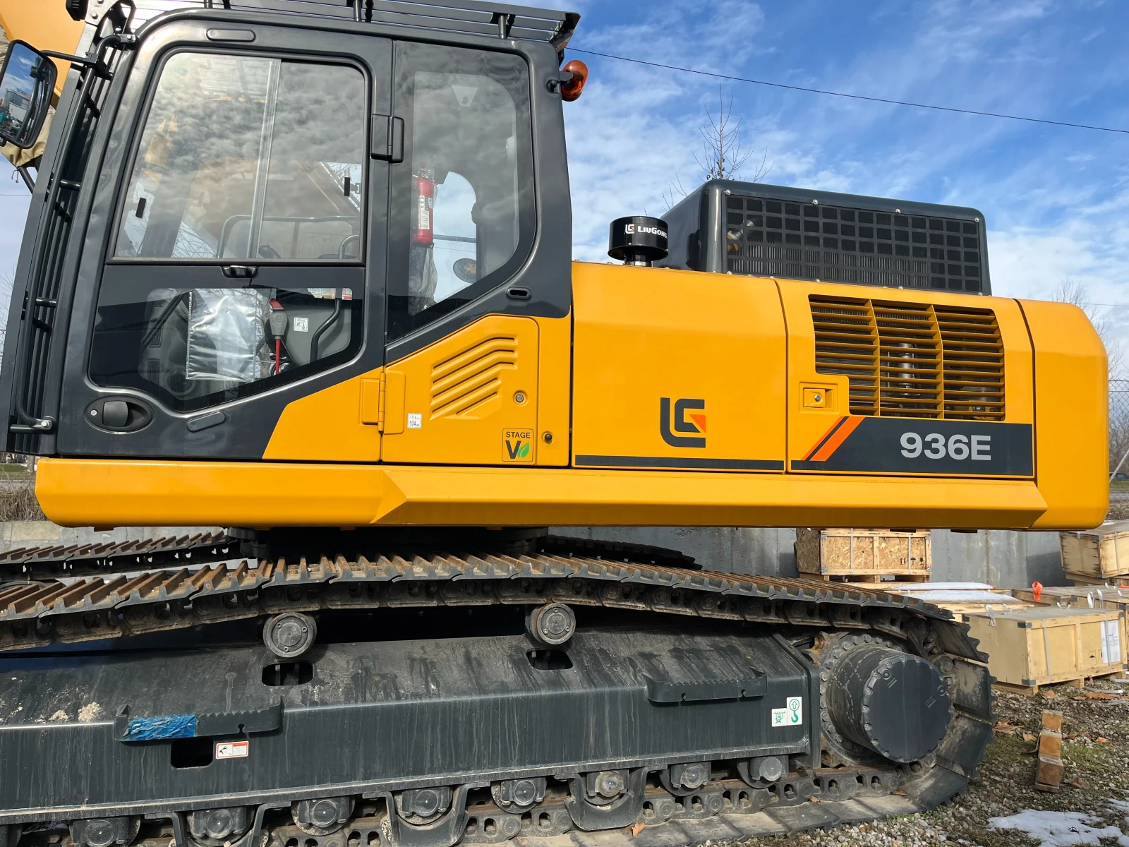 Багер LiuGong 936E, снимка 1