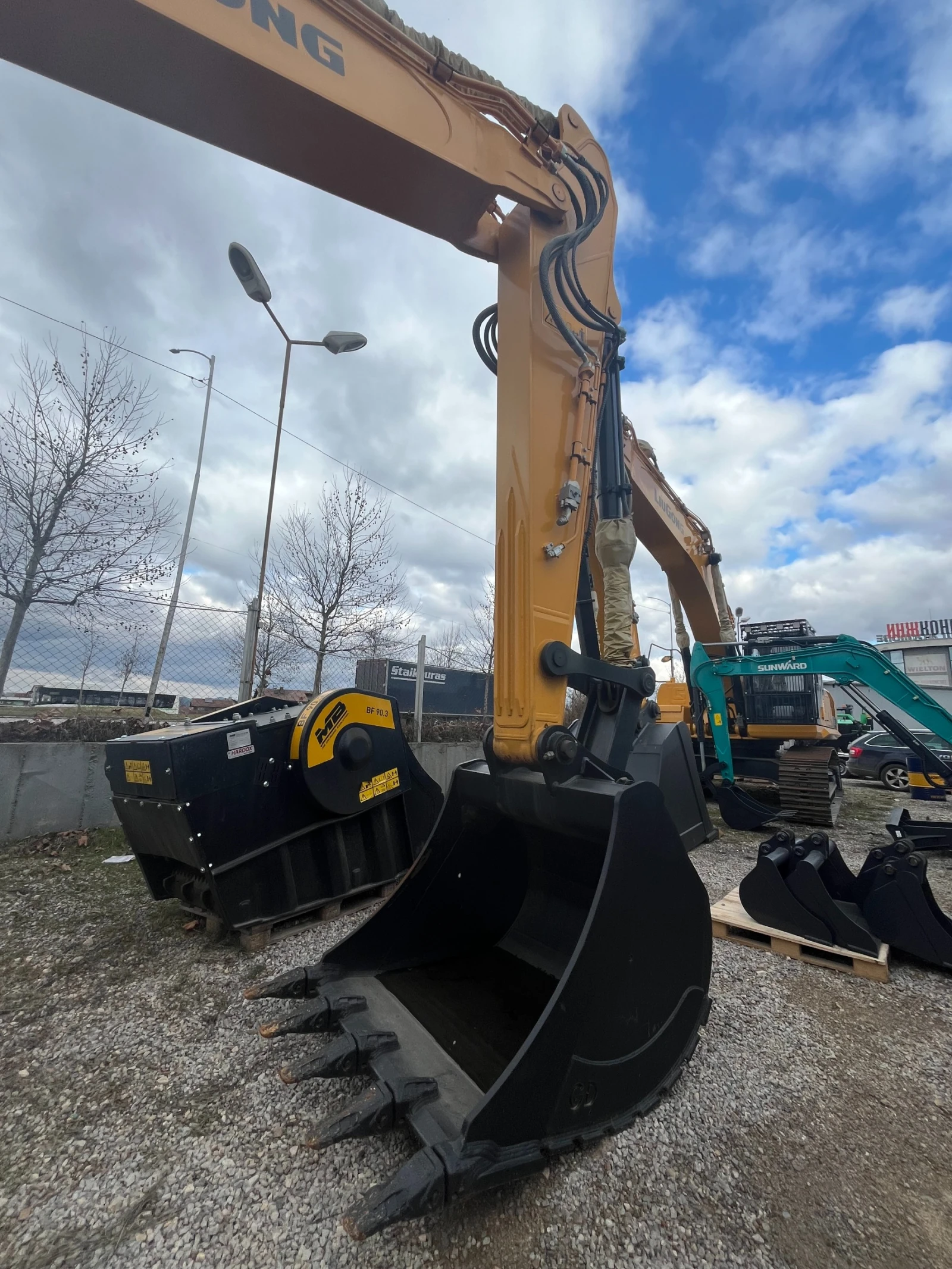  LiuGong 936E | Mobile.bg   12