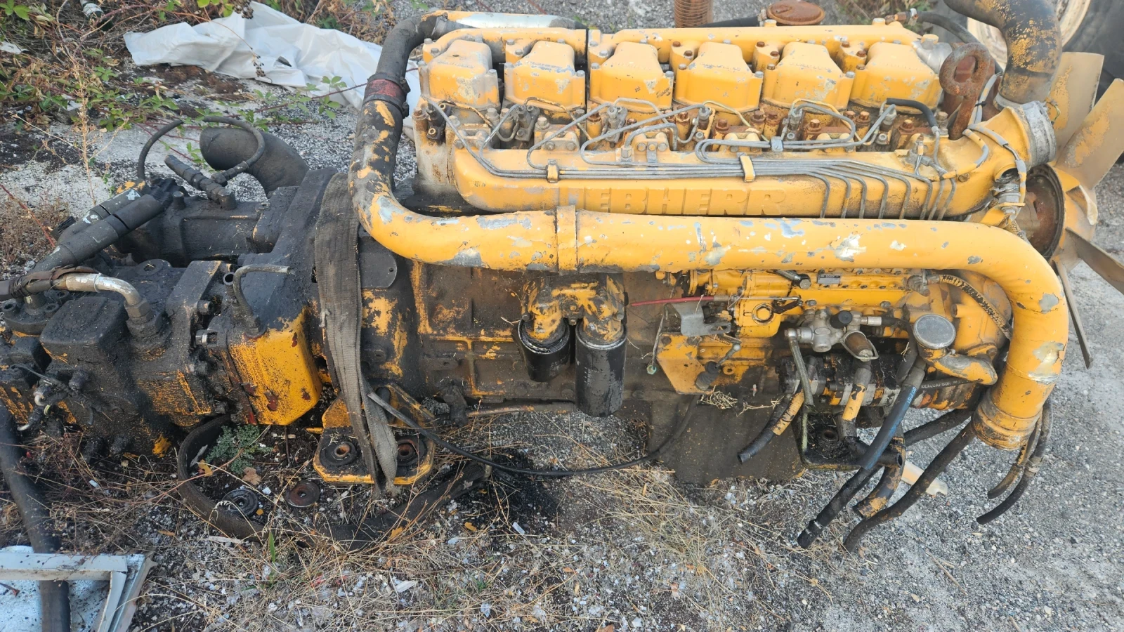 Челен товарач Liebherr 551, снимка 3 - Индустриална техника - 56584710