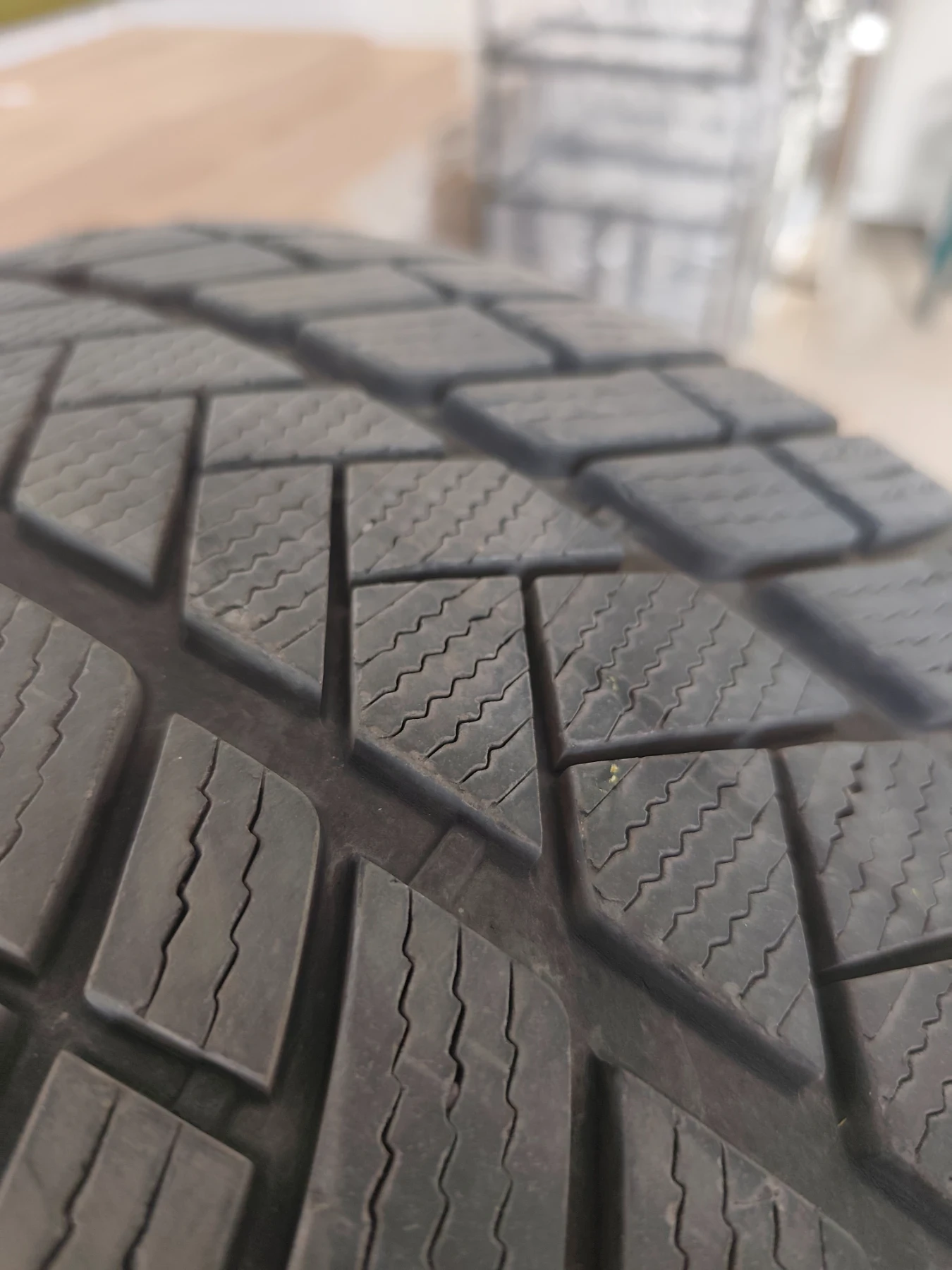 ���� � ������ 265/45R21 �� Infiniti QX30 | Mobile.bg � ����������� 9
