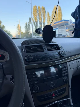 Mercedes-Benz E 270, снимка 9