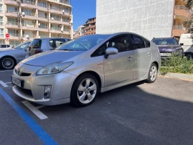 Toyota Prius Хибрид, снимка 2