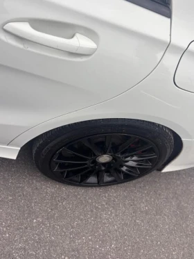Обява за продажба на Mercedes-Benz A45 AMG * ПРОВЕРЕНА* * HeadUp * * AвтоКредит* (ЦЕНА ДО БГ) ~25 999 лв. - изображение 3
