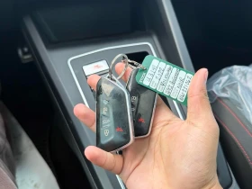 VW Golf Performance  CARFAX - 24500 € / 47917.83 лв. - 73800167 10