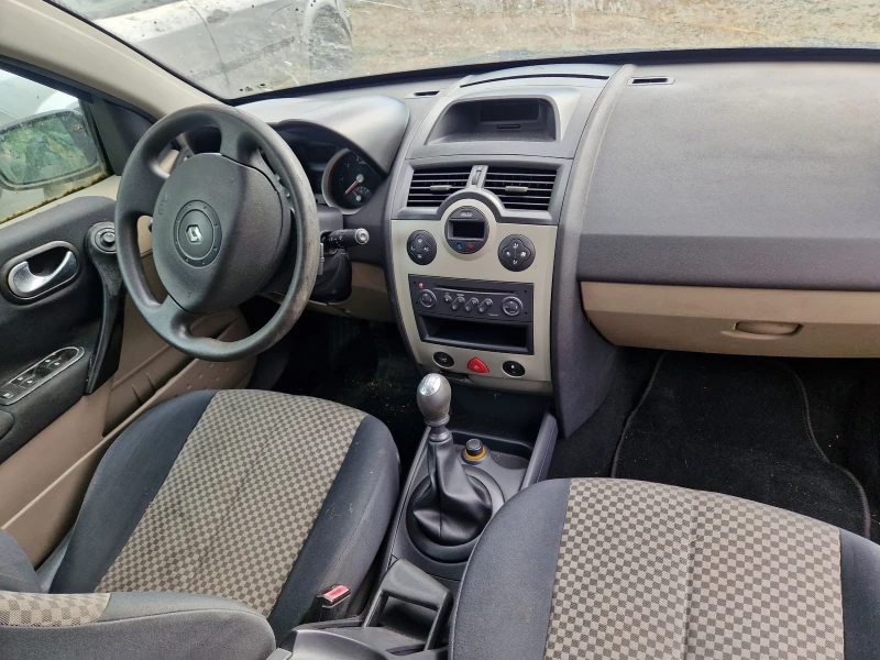 Renault Megane 1.9DCI 120к.с.  3бр., снимка 5 - Автомобили и джипове - 47087296