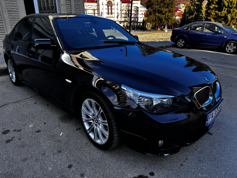 BMW 530 -М Пакет // FaceLift, снимка 2 - Автомобили и джипове - 47978423